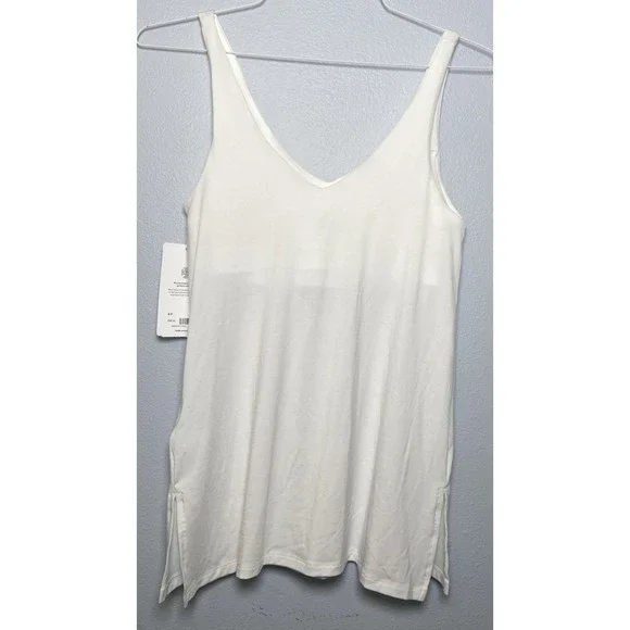 ATHLETA Essence Support Tank Top Removable Pads Side Slits Workout White Size Sm - Picture 3 of 9